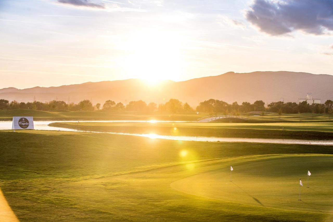 Theodora Golf Club Hotel Alba Iulia Exterior foto