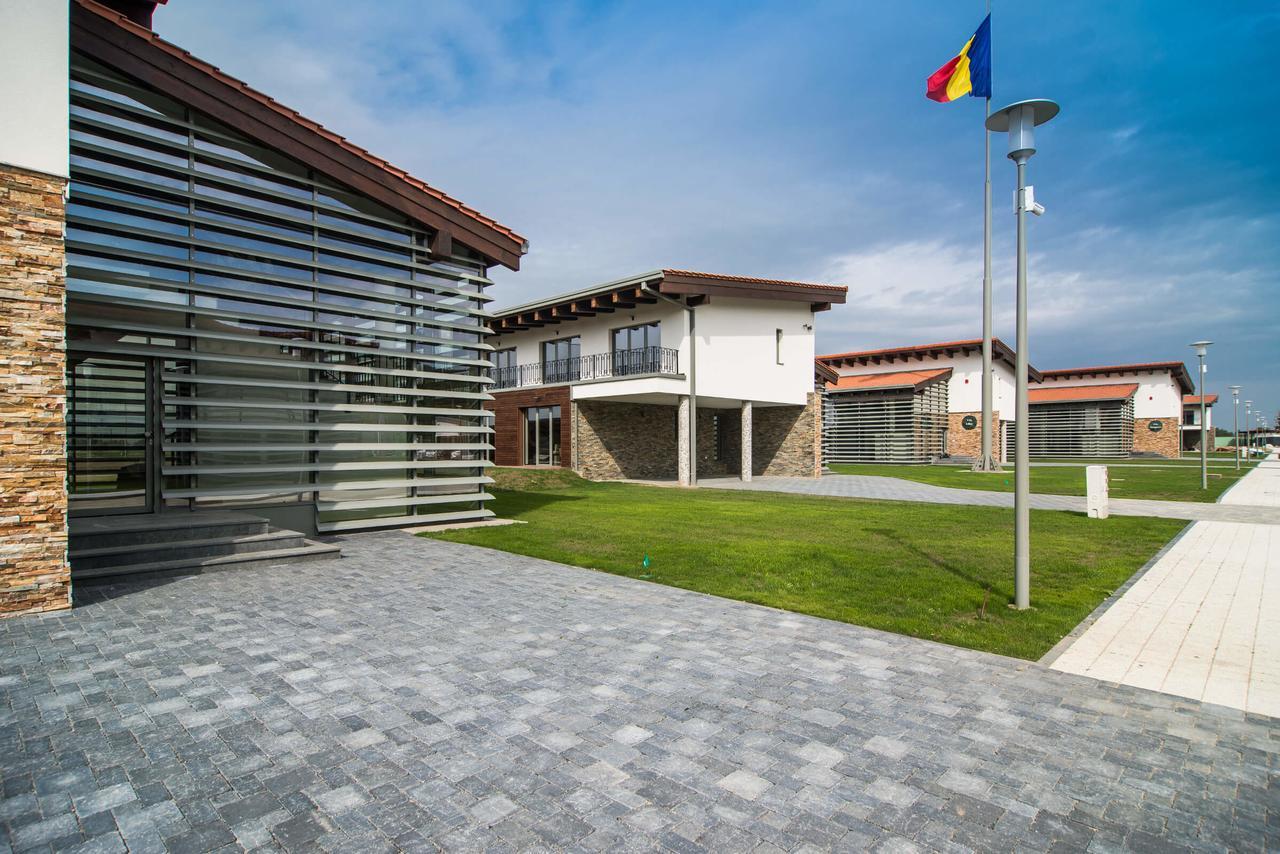 Theodora Golf Club Hotel Alba Iulia Exterior foto